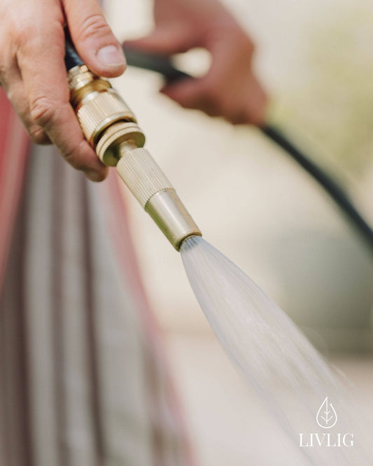 Messing-Gartenspritze im Set