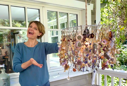 VIDEO: Blumen haltbar machen und Lampenschirm DIY aus Trockenblumen