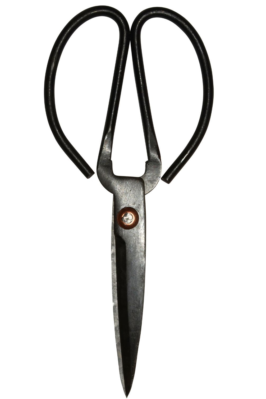 Große Metallschere im Vintage-Stil mit schwarzen Griffen.