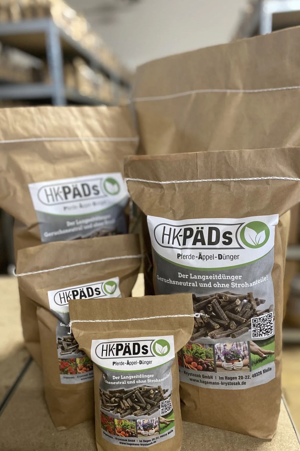 Pferdeäpfel Pellets als natürlicher Langzeitdünger in verschiedenen Packungsgrößen.