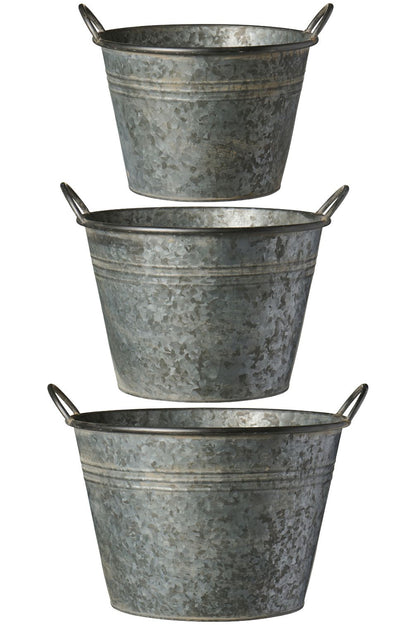 Konischer Pflanztopf aus verzinktem Metall im 3er-Set mit seitlichen Henkeln.